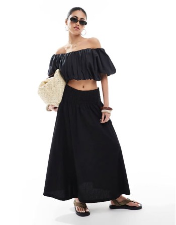 poplin midi skirt in black